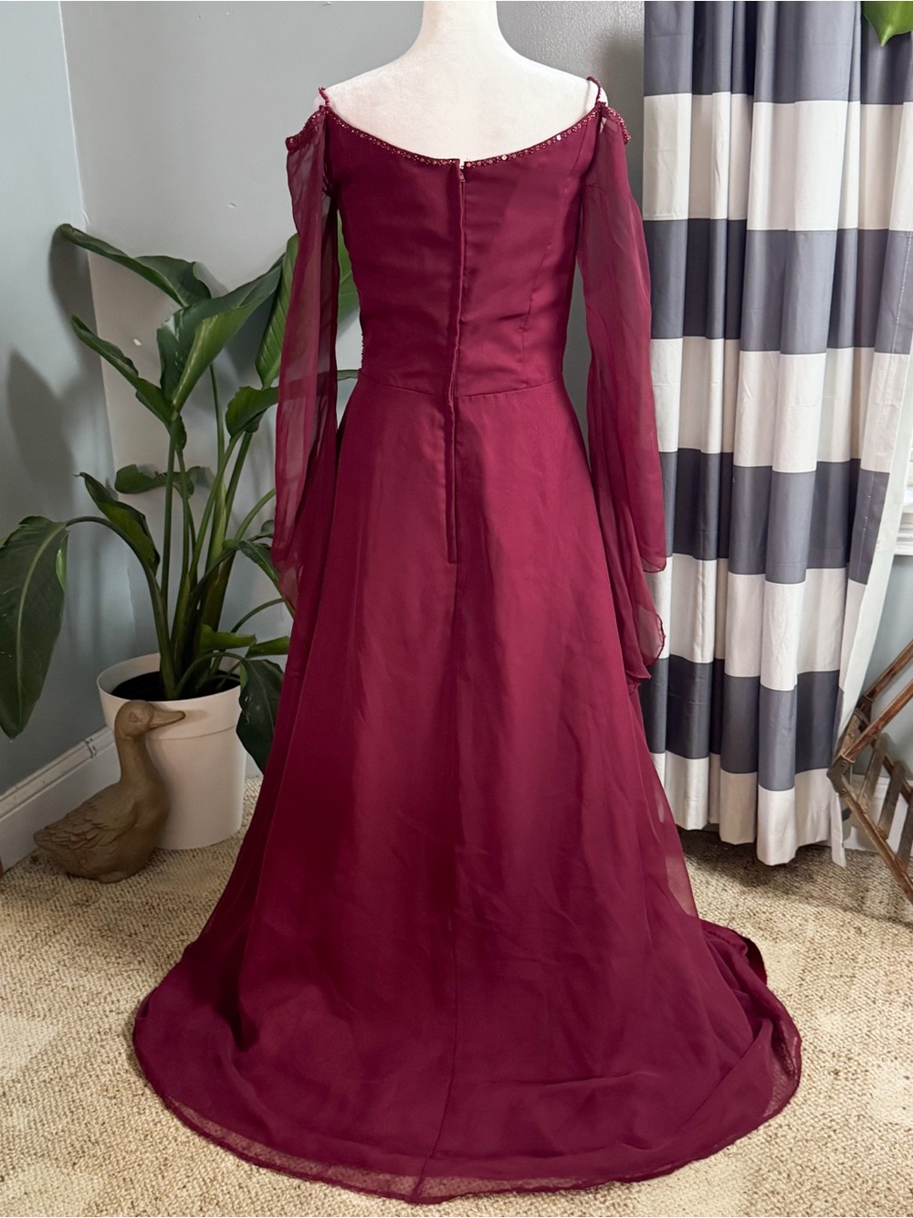 Title: Mori Lee Burgundy Formal Gown Size 11/12 Chiffon Evening Prom Dress - Picture 6 of 13